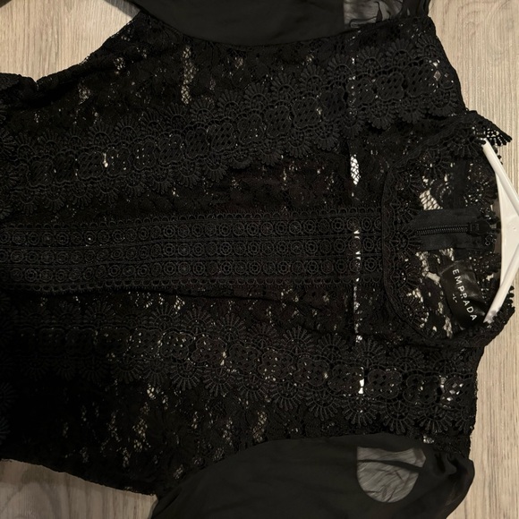 Emprada Lace Crochet Jumpsiuit size Large. Bodice and sleeves are sheer. - Picture 7 of 8